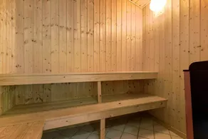 Holiday home with barbeque, sauna & terrace - Image 4