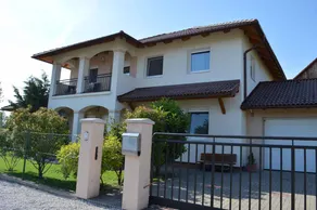 House with garden & BBQ - Image 3