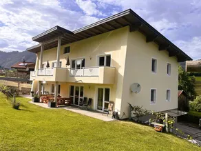 Holiday apartment with barbeque, garden & terrace - Image 2