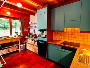 Flat with terrace & garden - Image 3