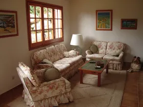 Chalet with garden & pool - Image 3