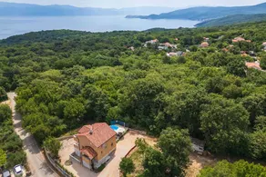 House with garden, terrace & barbeque - Image 2