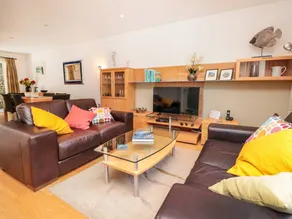 Cottage with garden | Beach view - Image 3