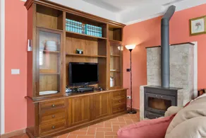 Fully equipped holiday home with terrace | Mountain view | Perfect for remote work | Pets allowed - Image 2