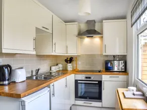 Cottage with garden | River view - Image 5
