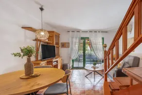 Charming apartment with garden, terrace & pool | Perfect for remote work - Image 4
