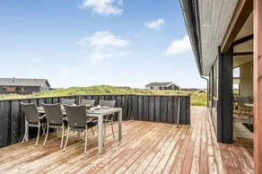 Fully equipped house with jacuzzi & terrace | Sea view | Pets allowed - Image 2