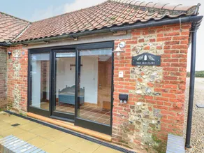 Cottage with garden - Image 2