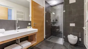 Apartment with sauna - Image 5
