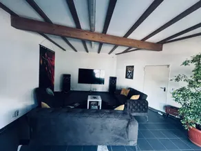 Splendido appartamento con piscina, giardino e barbecue | Vista sulla montagna | Perfetto per il lavoro da remoto | Accetta animali domestici - Image 3