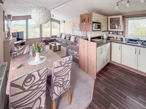 Family-oriented nice cottage with garden | River view - Image 4