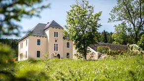 Holiday apartment with barbeque & garden | Mountain view - Image 2