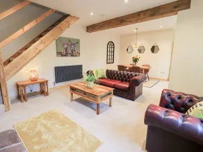 Family-oriented nice cottage with garden - Image 4