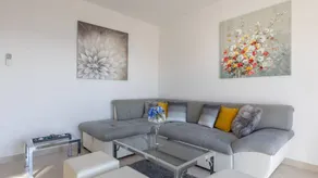 Fully equipped charming apartment with terrace | Next to the beach - Image 4