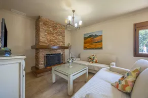 Casa totalmente attrezzata con griglia, piscina privata e terrazza | Vista sul giardino | Ideale per lavorare da remoto | Ammette animali domestici - Image 5