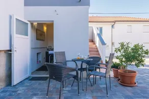 Villa con terraza - Image 4