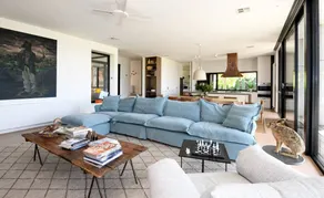 Luxury Villa with Pool and Breathtaking Outdoor Living Areas in Greenhill, Victoria - Image 2