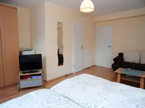 Room 'Nr 3' with Shared Terrace, Shared Garden and Wi-Fi - Image 4
