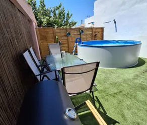 House with terrace, garden & pool - Image 2