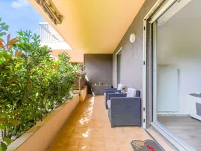 Appartement de vacances avec terrasse, jardin et piscine | Vue mer | Avec animaux acceptés - Image 2