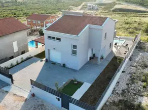 Voll ausgestattete wunderschöne Villa mit privatem Pool und Grill | Haustiere erlaubt - Image 2