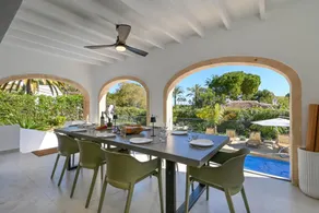 Family-oriented charming holiday home with garden, pool & BBQ - Image 4