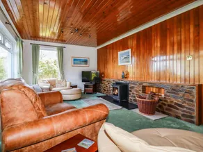 Children-friendly cottage with terrace & garden | Pets allowed - Image 2