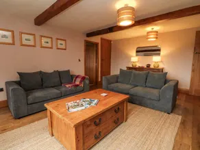 Cottage avec jardin - Image 4