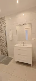 Fully equipped apartment with garden, barbeque & pool | Near Torre del Moro | Perfect for remote work | Pet-friendly - Image 4