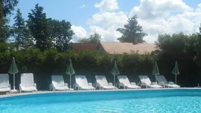 Apartamento vacacional con barbacoa, terraza y piscina - Image 4