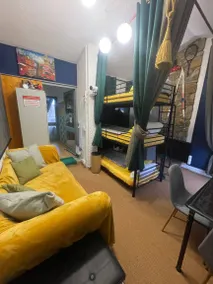 Charmante maison de vacances adaptée aux familles avec jardin | Vue montagne - Image 2