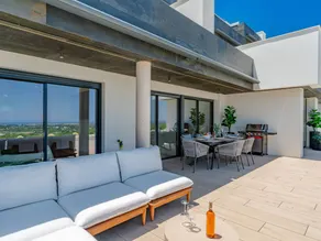 House with terrace, pool & garden | Mountain view - Image 3