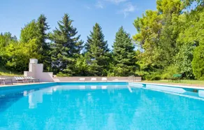 Wohnung mit Pool, Terrasse und Grill - Image 3