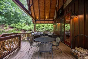 River Sound Cabin At Eagles Nest - Image 5
