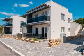 Flat with 2 rooms for 5 persons - Image 2