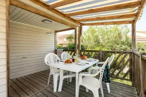 Mobile home with pool, garden & barbecue | Next to the beach | Pets are welcome - Image 2