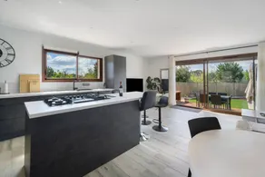 Villa with terrace, hot tub & heated pool | Garden view - Image 5