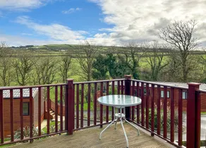 Country Holiday Home Four Spa - Image 2