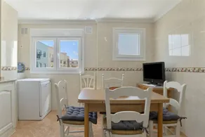 Fully equipped flat | City view | Beach nearby | Perfect for remote work - Image 5