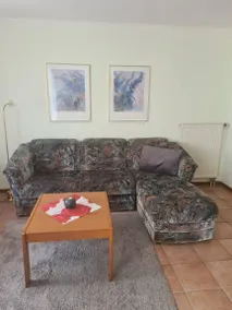 Holiday apartment with garden - Image 5
