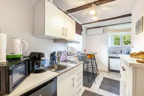 Holiday apartment with garden | Garden view | Suitable for remote work - Image 3