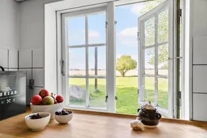 Holiday home with terrace & barbeque - Image 3