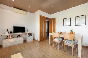 Holiday home with terrace - Image 5
