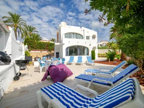 Ferienhaus mit Grill, Garten und Terrasse | Perfekt für die Arbeit von Zuhause | Haustierfreundlich - Image 2