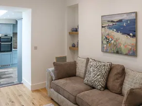 Cottage with garden | River view - Image 3