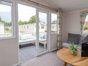 Cottage with garden | Beach view - Image 4