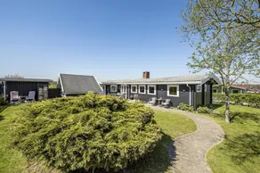 House with BBQ, terrace & garden | Sea view - Image 2