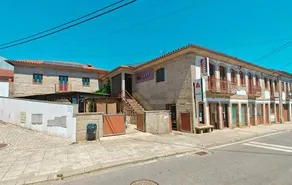 Voll ausgestattetes weiträumiges Apartment mit Terrasse und Pool - Image 3