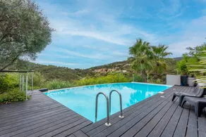 Familienfreundliche Villa mit Garten, Pool und Terrasse | Meerblick | Perfekt für die Arbeit von Zuhause | Haustierfreundlich - Image 2