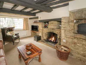 Cottage with garden - Image 3